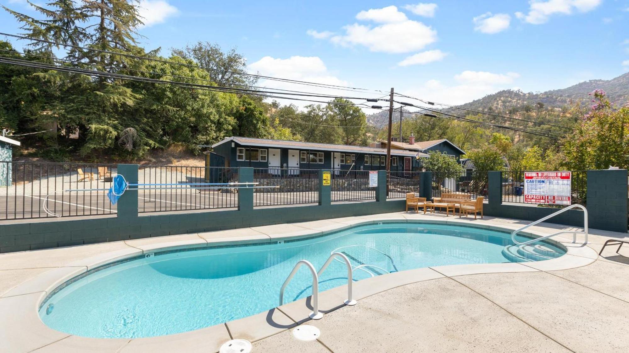 The Charlotte Sequoia Motel R2 三河城 外观 照片
